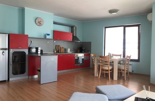 Plovdiv Apartment | Cozy Apartment "Mizia" with Parking and Breakfast Included