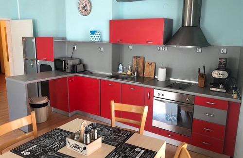 Plovdiv Apartment | Cozy Apartment "Mizia" with Parking and Breakfast Included