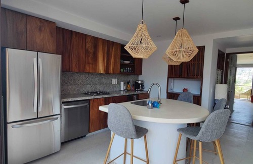 Zihuatanejo Apartment | Discover Villas Aura del Mar: New Apartment in Playa La Madera