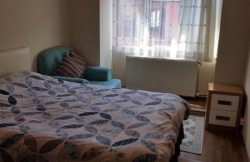 Bayrampasa Apartment | Top-Rated Bülbül Mahallesi Apartment with Spa & Breakfast