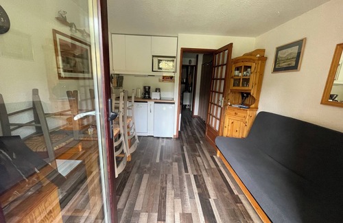 Risoul Apartment | Direct Slopeside Access Apartment with Stunning Views