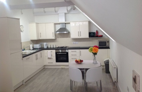 Mundesley Apartment | Stunning Sea View Apartment with Pool and Vaulted Ceilings