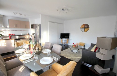 Serris Apartment | Top-Rated Val d'Europe Apartment near Disneyland