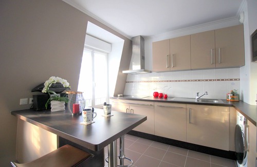 Serris Apartment | Top-Rated Val d'Europe Apartment near Disneyland