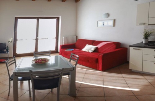 Gardola Apartment | Impressive Apartment with Terrace & Breathtaking Lake View