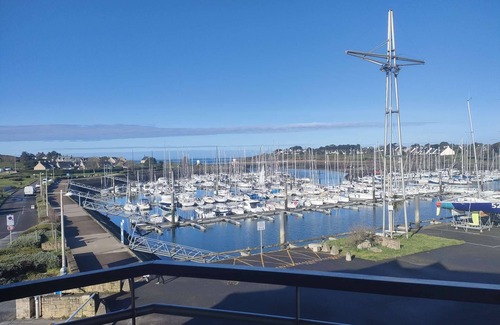 Arzon Apartment | Oceanfront Apartment with Breathtaking Sea View