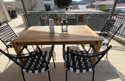 Stikovica Apartment | Serene Apartment with Expansive Terrace and Ocean Views
