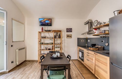 Gianicolo Apartment | Idyllic Apartment with Garden - Perfect for Families & Pets