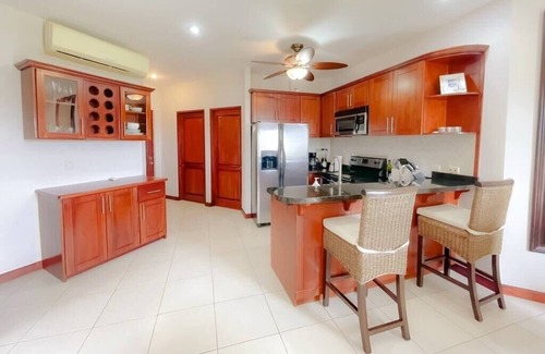 Herradura Condo | Stunning 2 Bedroom Retreat with Panoramic Herradura Bay Views