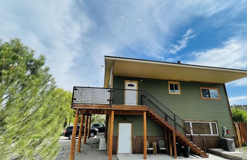 Durango Apartment | Scenic Colorado Apartment with Spa and Breakfast Included