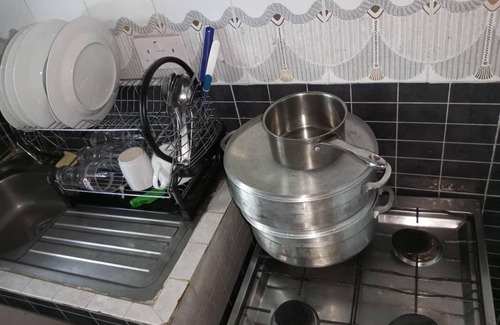 Bonaberi Apartment | Convenient 2-Bed Apartment with Kitchen and Breakfast