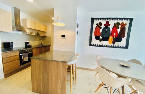 La Carolina Apartment | Beautiful apt-balcony in La Carolina 70” QLED TV