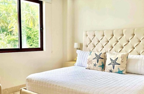 Samana Apartment | Exceptional Bay View Apt with King Bed & Rooftop Terrace
