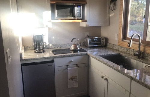 Bear Creek House | Charming Asheville Tiny Home Getaway - Guest Rated 9.8/10