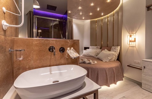 Rivotorto House | Inviting Assisi Suite with Kitchen & Breakfast Amenities