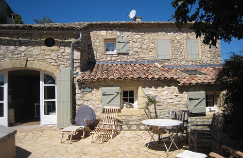Belvezet House | Authentic Stone Village House with Private Pool near Uzès