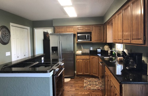 Hot Springs Village House | Premier Balboa Waterfront Retreat with Pool and Breakfast