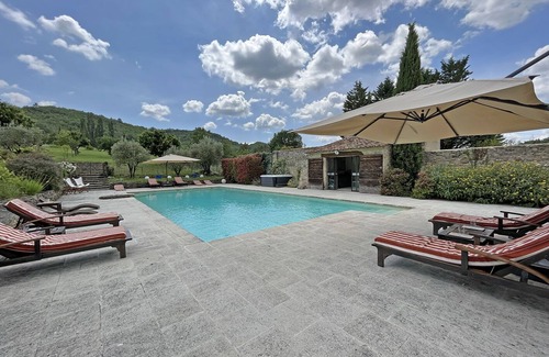 Cereste House | Elegant Bastide in Provence with Pool, Tennis, and Spa