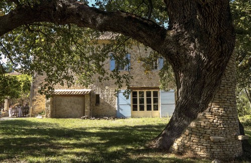 Cereste House | Elegant Bastide in Provence with Pool, Tennis, and Spa