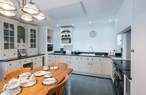 Sparkwell House | Charming Barn Conversion Escape Near Plymouth and Dartmoor