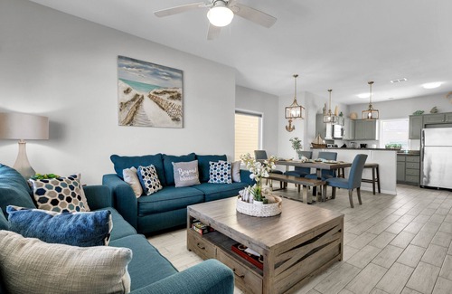 Port Isabel House | Inviting Bayfront Retreat in Port Isabel with Ocean Views