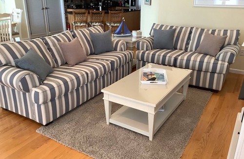 Harvey Cedars House | Oceanfront Bayside Retreat Near Beach with Perfect Score
