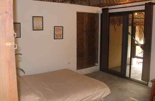 El Paredon Cabin | Beautiful beach lodge, family-sized with all comfortable amenities