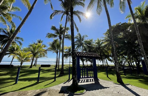 Esterillos Este House | Idyllic Oceanfront Stay at Casa Jenga - Rated 9.2/10