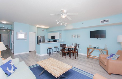 Panama City Beach Condo | Oceanfront Condo with Pool & Spa in Panama City Beach