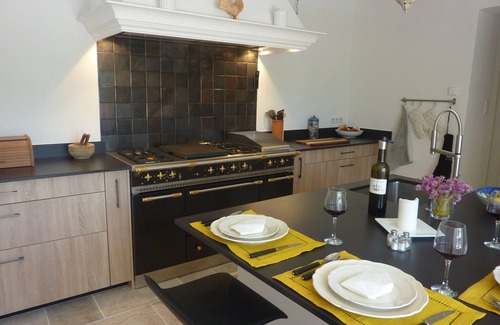 Tourtour House | Picturesque Bergerie with Breathtaking Views & Private Pool