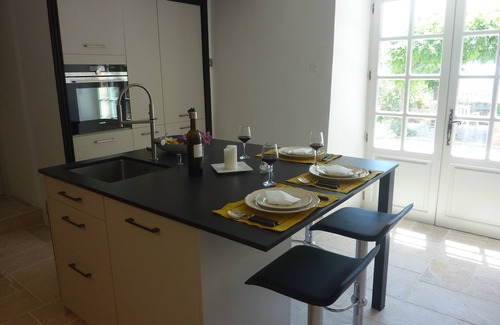 Tourtour House | Picturesque Bergerie with Breathtaking Views & Private Pool