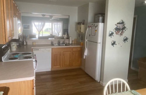 Ocean View Condo | Unforgettable Bethany Bay Escape with Oceanfront Amenities