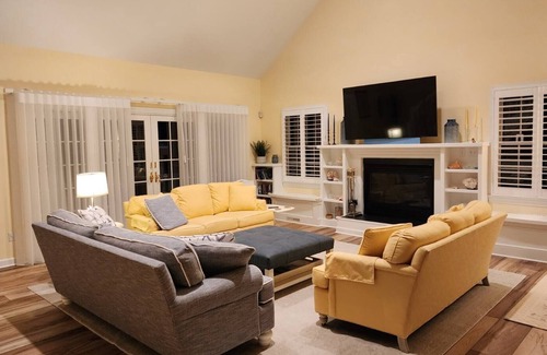 Bethany Beach House | Inviting Bethany House with Pool & Ocean View near Beach