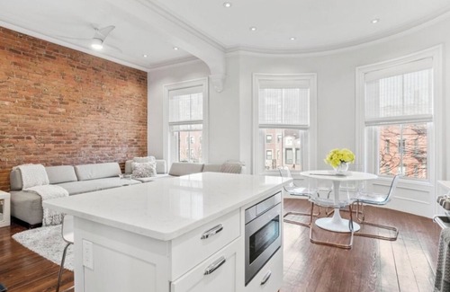 Columbus Apartment | Elegant Boston Brownstone with Pool & Spa Amenities