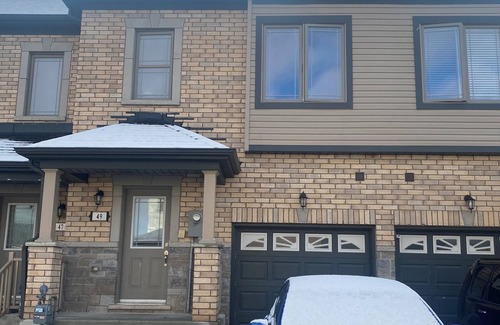 Barrie Condo | Chic Boutique Room Ideal for Families with Kids