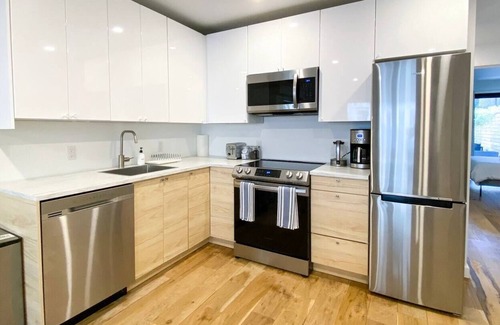Crown Heights House | Beautiful Brooklyn Townhouse w/ Patio & Fios