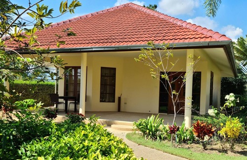Cha-am House | Inviting Bungalow with Pool, Steps from the Sandy Beach