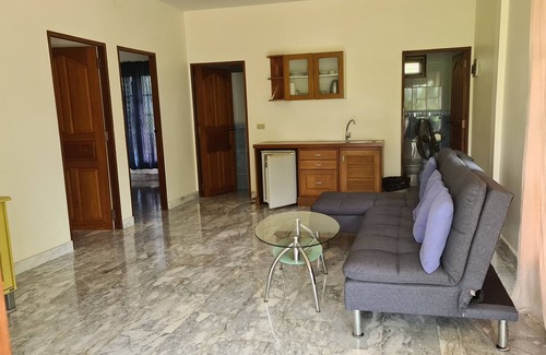 Cha-am House | Beautiful bungalow with shared outdoor pool and 2 km from the sandy beach