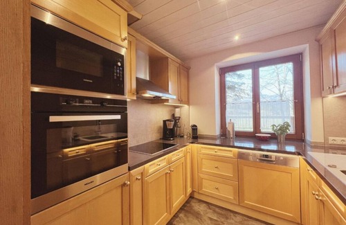 Reith bei Kitzbuehel Ski Chalet | Idyllic Chalet with Ocean View, Pool & Spa Amenities