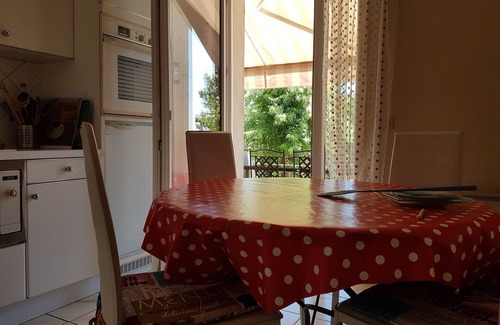 Latouille-Lentillac House | Experience Countryside Bliss: Ideal for Cycling and Walking