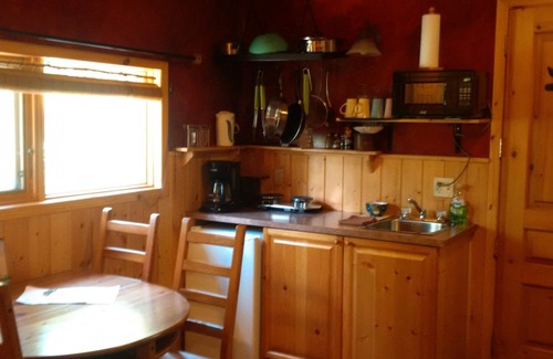East Kootenay Cabin | Cozy Cabin with Private Hot Tub in Tranquil Surroundings