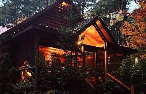 Town of Ephratah Cabin | Delightful Cabin Retreat with Spa & Hot Tub - Guest Rated 9.8