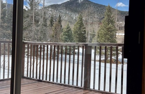 Cuchara Cabin | Idyllic Cabin Stay Near Cuchara Mountain Park – 10/10 Rating
