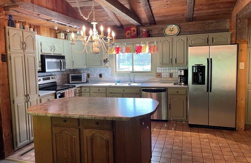 Branch House | Riverside Retreat: Guest Rated 10/10 with Pet-Friendly Amenities