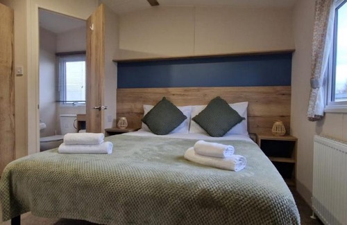 Prestonpans Other | Idyllic Caravan Retreat Near Edinburgh with Ocean Views