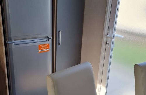 Dunbar House | Inviting Caravan with Decking, 10 Min Drive to Dunbar