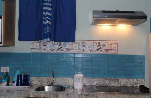 San Pedro Apartment | Cozy Caribbean Apartment for 4 with Spa & Breakfast