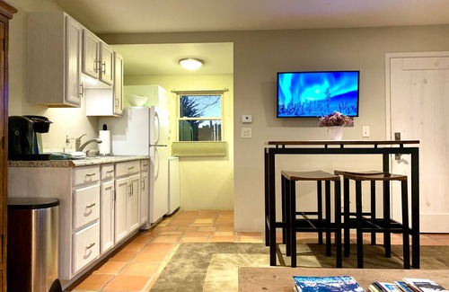 Santa Fe House | Idyllic Downtown Casita with Private Courtyard & Pool