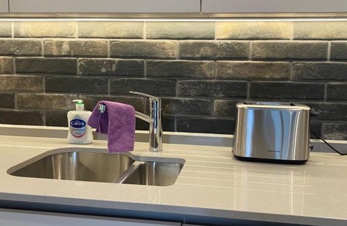 Castlefield Apartment | Impeccable Castlefield Apartment: Rated 10/10 with Breakfast