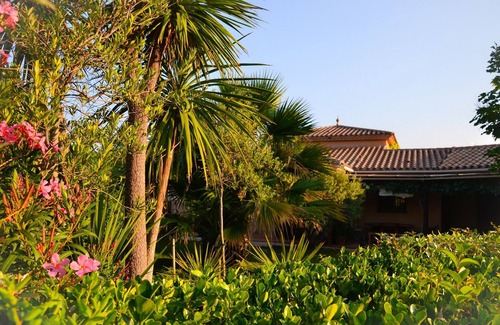 Tautavel Villa | Enchanting Catalan Villa with Pool and Scenic Vineyards